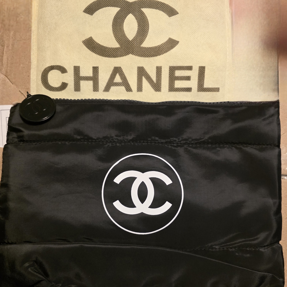 CHANEL Beautè VIP/GWP Black Satin Logo Pouch with White CC Emblem
